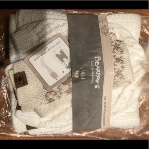 Bearpaw gloves, knee high, scarf set